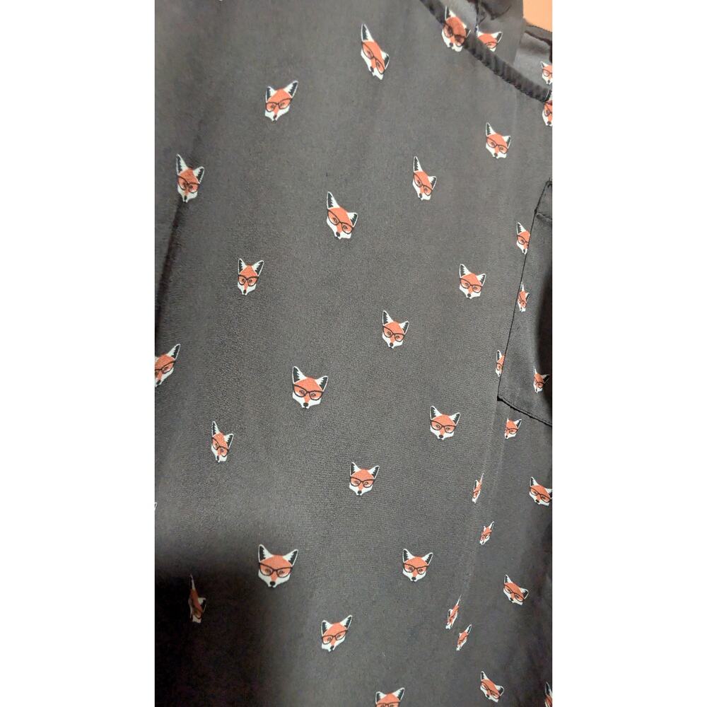Gray Flowy Fox Shirt, Torrid - Picture 2 of 4